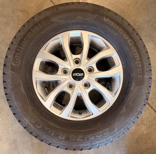 Bazar. komplety 6,0x16 5/130 ET68, průměr 78,1 s letní pneu 225/75R16 116R Continental